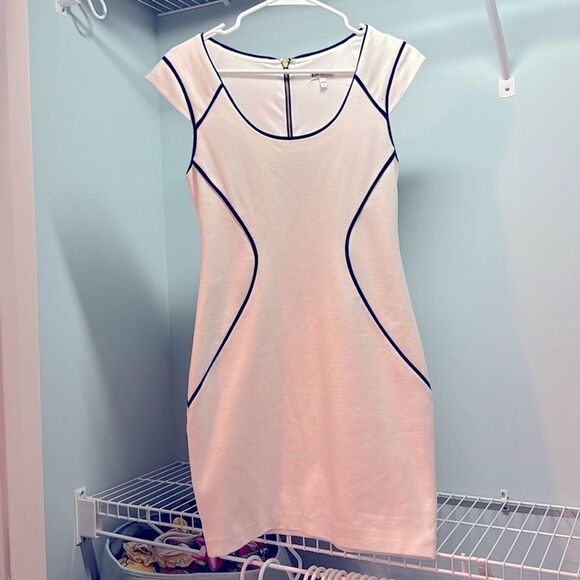 Express Bodycon Mini Dress SZ 0 – White with Black Piping, Stretch - Picture 3 of 6